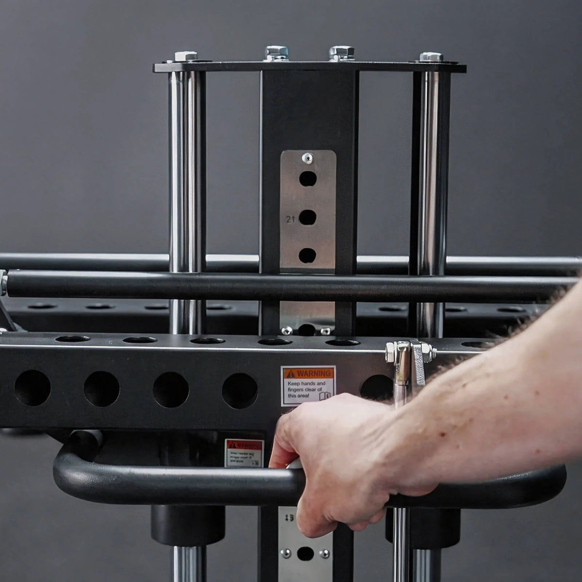 FID Bench Press Shoulder Press Machine V8